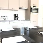 Crystal - Pool & Apartmán *