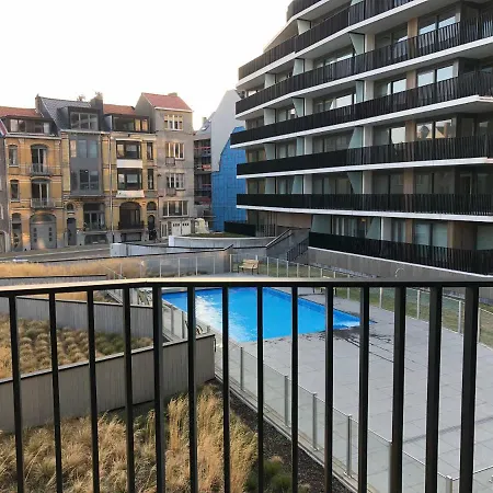 Crystal - Pool & Ostend